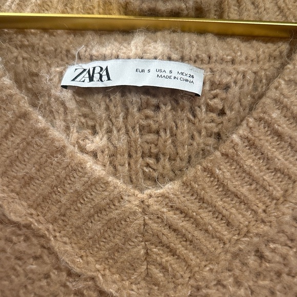 Zara Textured V-Neck Sweater in Tan - Picture 2 of 3